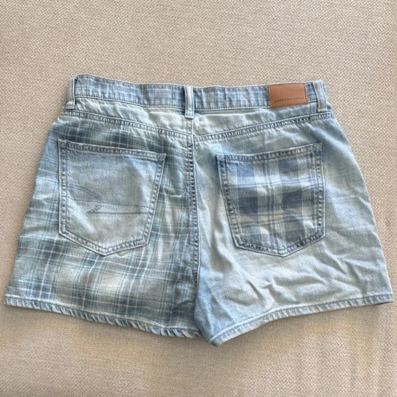 American Eagle Outfitters Women's Blue Plaid Shorts - Picture 4 of 4
